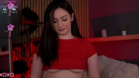 Snapshot of vixenamour chatting on January 5, 2025, 1:45 am vixenamour online show from January 5, 2025, 1:45 am