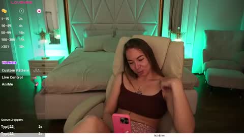 Ur Lady online show from June 17, 2026, 10:00 pm