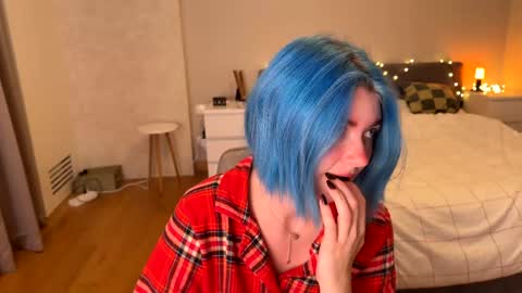 Snapshot of vixenp chatting on December 10, 2024, 5:00 pm Polly Online mostly at 9pm-2am UK Time online show from December 10, 2024, 5:00 pm