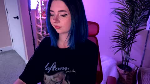 Snapshot of vixenp chatting on March 27, 2026, 6:29 pm Polly Online mostly at 9pm-2am UK Time online show from March 27, 2026, 6:29 pm