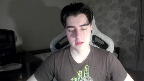 Snapshot of vlad1605 chatting on May 11, 2026, 2:23 pm Martin online show from May 11, 2026, 2:23 pm