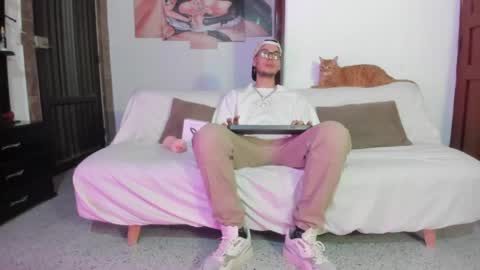 Snapshot of vlad__night chatting on May 6, 2026, 3:57 am Vlad online show from May 6, 2026, 3:57 am