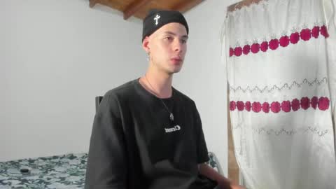 Snapshot of vlad__night chatting on May 11, 2026, 3:45 am Vlad online show from May 11, 2026, 3:45 am