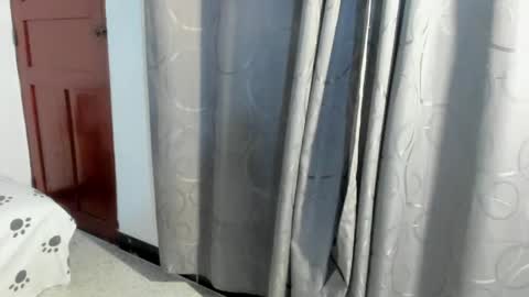 Snapshot of vlad__night chatting on May 21, 2026, 3:35 am Vlad online show from May 21, 2026, 3:35 am