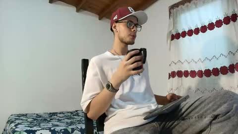 Snapshot of vlad__night chatting on May 24, 2026, 3:44 am Vlad online show from May 24, 2026, 3:44 am