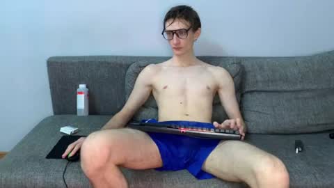 Snapshot of vlad_ggvldd chatting on July 28, 2026, 4:50 pm Vlad Dinovich online show from July 28, 2026, 4:50 pm