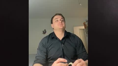 Snapshot of vlamen007 chatting on February 6, 2026, 6:44 pm vlamen007 online show from February 6, 2026, 6:44 pm