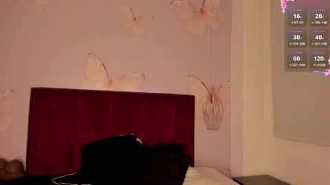 Snapshot of vnuss__ chatting on June 2, 2026, 10:23 pm VENUS online show from June 2, 2026, 10:23 pm