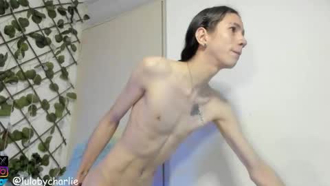 vodkadelulo online show from October 1, 2025, 3:51 pm