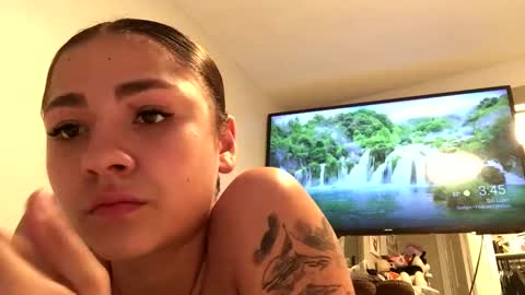 volentic online show from October 4, 2025, 7:45 pm