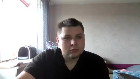 Snapshot of volshebnik_130 chatting on January 3, 2025, 9:15 am Volshebnik1302 online show from January 3, 2025, 9:15 am