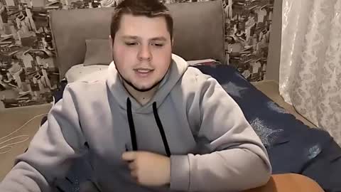 Snapshot of volshebnik_130 chatting on November 12, 2025, 1:22 pm Volshebnik1302 online show from November 12, 2025, 1:22 pm