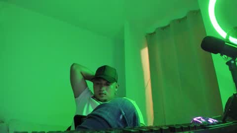 volt_boy57 online show from November 4, 2025, 5:50 am