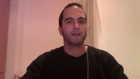 volve5 online show from December 3, 2024, 7:22 pm