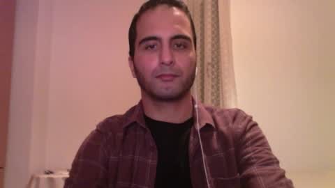 volve5 online show from February 7, 2025, 8:42 pm