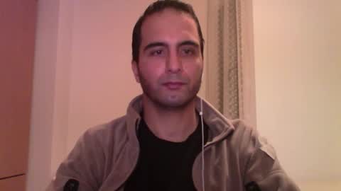 volve5 online show from February 11, 2025, 9:35 pm