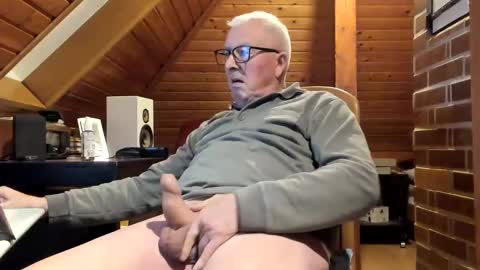 Snapshot of vonrex1 chatting on January 15, 2025, 4:43 pm heinz online show from January 15, 2025, 4:43 pm