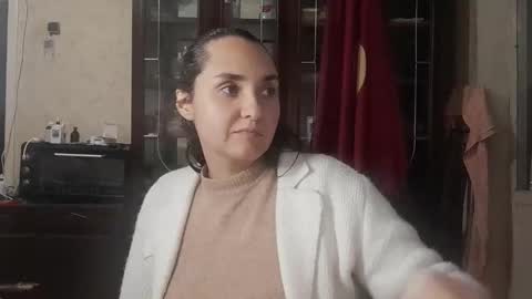 Snapshot of voulezvous_angel chatting on November 7, 2025, 5:24 pm voulezvous_angel online show from November 7, 2025, 5:24 pm