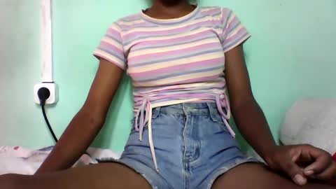 Snapshot of vounialdy chatting on January 28, 2025, 2:21 pm vounialdy online show from January 28, 2025, 2:21 pm