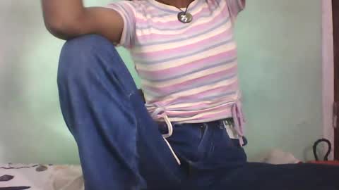 Snapshot of vounialdy chatting on February 12, 2025, 5:16 pm vounialdy online show from February 12, 2025, 5:16 pm