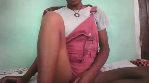 Snapshot of vounialdy chatting on February 15, 2025, 6:02 am vounialdy online show from February 15, 2025, 6:02 am