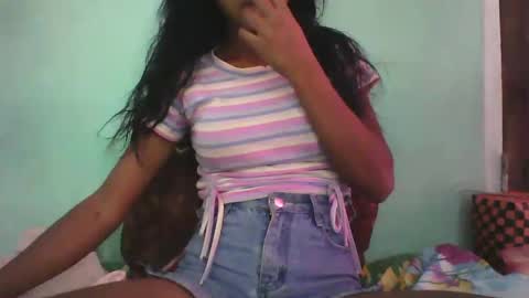 Snapshot of vounialdy chatting on February 24, 2025, 11:10 am vounialdy online show from February 24, 2025, 11:10 am