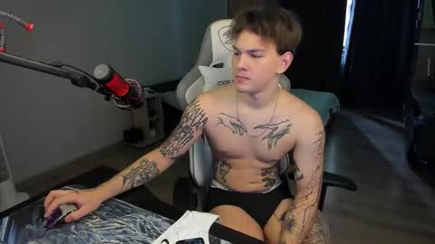 vova online show from November 7, 2025, 10:15 am