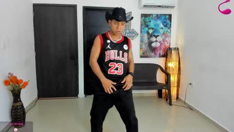 voyeurism_guys online show from November 14, 2025, 11:02 pm