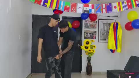 voyeurism_guys online show from June 20, 2026, 10:34 pm