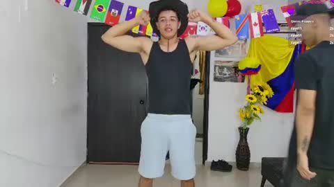 voyeurism_guys online show from July 7, 2026, 10:36 pm