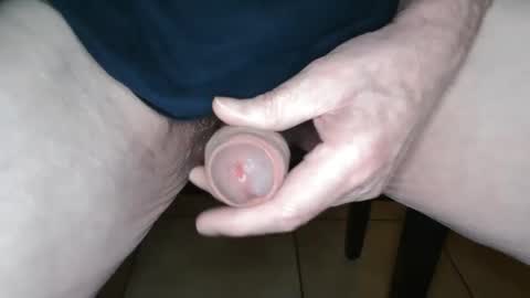 Snapshot of voyou95 chatting on February 21, 2026, 10:22 pm voyou95 online show from February 21, 2026, 10:22 pm