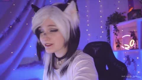 vronnier online show from March 8, 2025, 3:56 pm