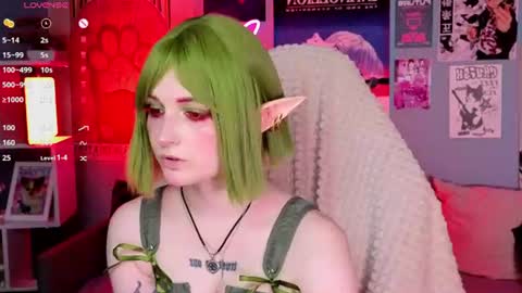 Snapshot of vronnier chatting on July 22, 2026, 3:59 pm vronnier online show from July 22, 2026, 3:59 pm