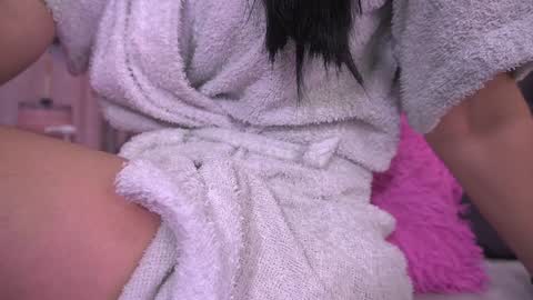 Snapshot of vvioleta_ chatting on February 5, 2025, 9:15 am Violeta online show from February 5, 2025, 9:15 am