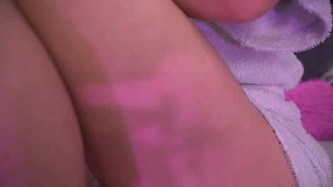 Snapshot of vvioleta_ chatting on February 8, 2025, 9:13 am Violeta online show from February 8, 2025, 9:13 am