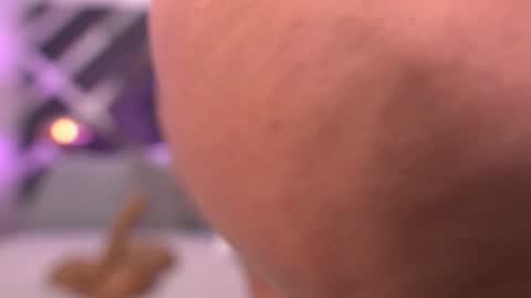 Snapshot of vvioleta_ chatting on October 25, 2025, 3:36 am Violeta online show from October 25, 2025, 3:36 am