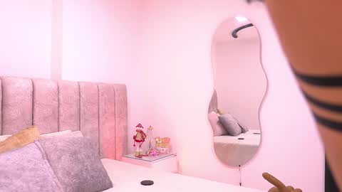 Snapshot of vvioleta_ chatting on December 19, 2025, 3:13 am Violeta online show from December 19, 2025, 3:13 am