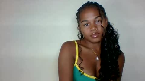 vynarahot online show from May 7, 2026, 4:56 pm