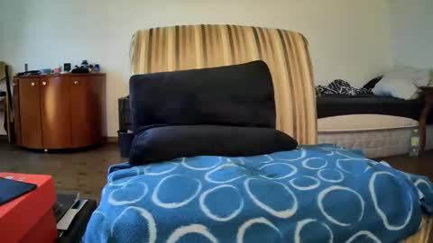 Snapshot of vype121 chatting on December 5, 2025, 7:17 am vype121 online show from December 5, 2025, 7:17 am