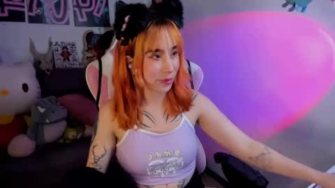 Snapshot of waifu_aika chatting on February 1, 2025, 6:10 am AIKA online show from February 1, 2025, 6:10 am