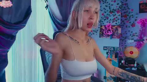 Waifu exe online show from June 17, 2026, 5:21 am