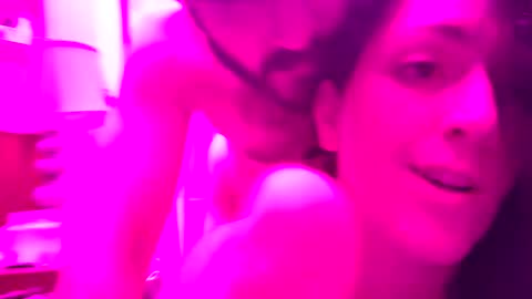 wakehimup online show from October 17, 2025, 7:44 am