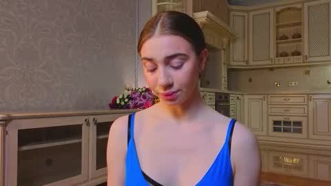 Snapshot of wandabraund chatting on September 18, 2025, 3:08 am hello guys im Lilian online show from September 18, 2025, 3:08 am