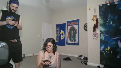 Snapshot of wandaxcosmo chatting on May 30, 2026, 4:42 am COSMOxWANDA online show from May 30, 2026, 4:42 am