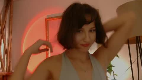 Snapshot of wanderwhitch chatting on May 6, 2026, 3:28 pm Miya online show from May 6, 2026, 3:28 pm