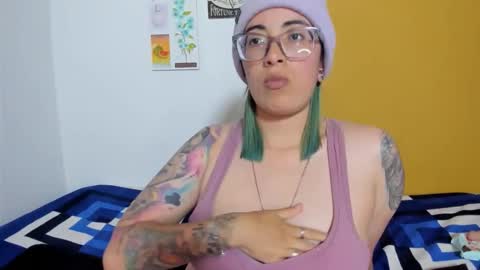 Waningrose  Lu online show from November 24, 2025, 11:04 pm