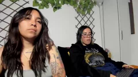 Snapshot of waningrosee chatting on July 1, 2026, 11:37 pm Waningrose Lu online show from July 1, 2026, 11:37 pm