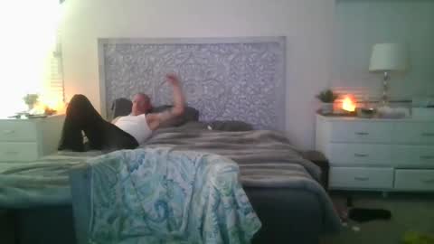 wantmymantofukme online show from September 9, 2025, 6:24 am