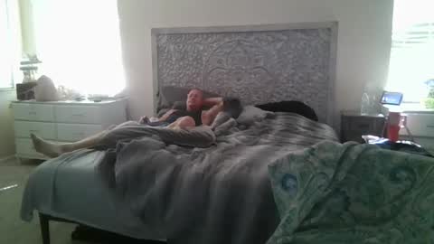 wantmymantofukme online show from September 21, 2025, 7:48 pm