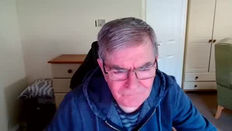 wanttobefree90 online show from April 7, 2026, 4:18 pm